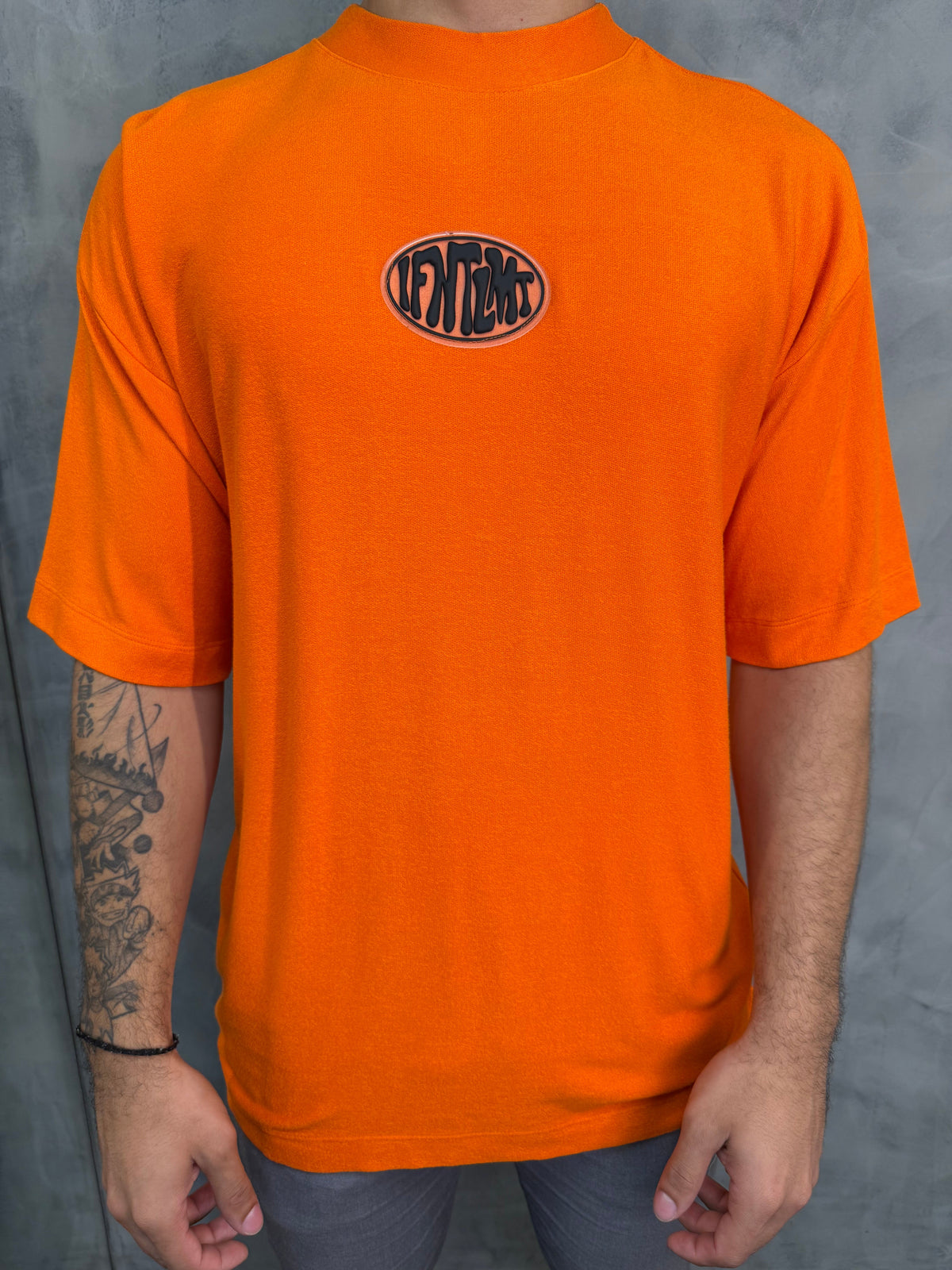 T-SHIRT BOX IFNT RUBBERY BOOQ