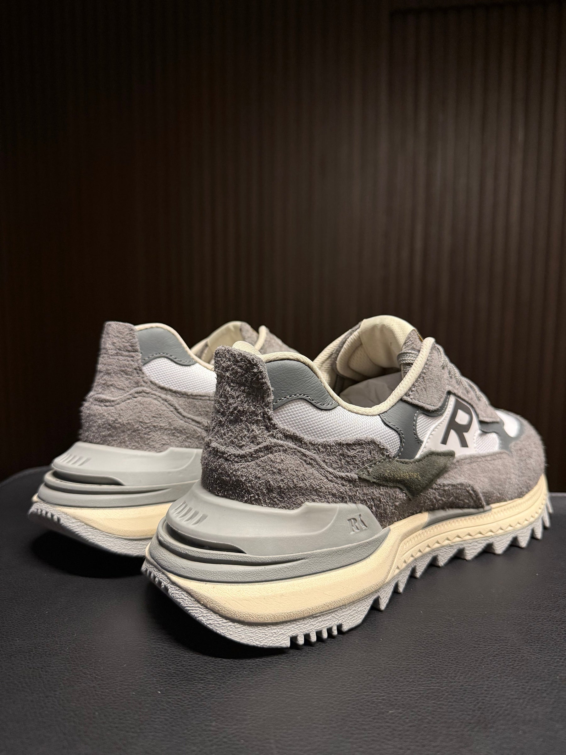 TÊNIS RSV R-BROOKLYN RESERVA TITÂNIO