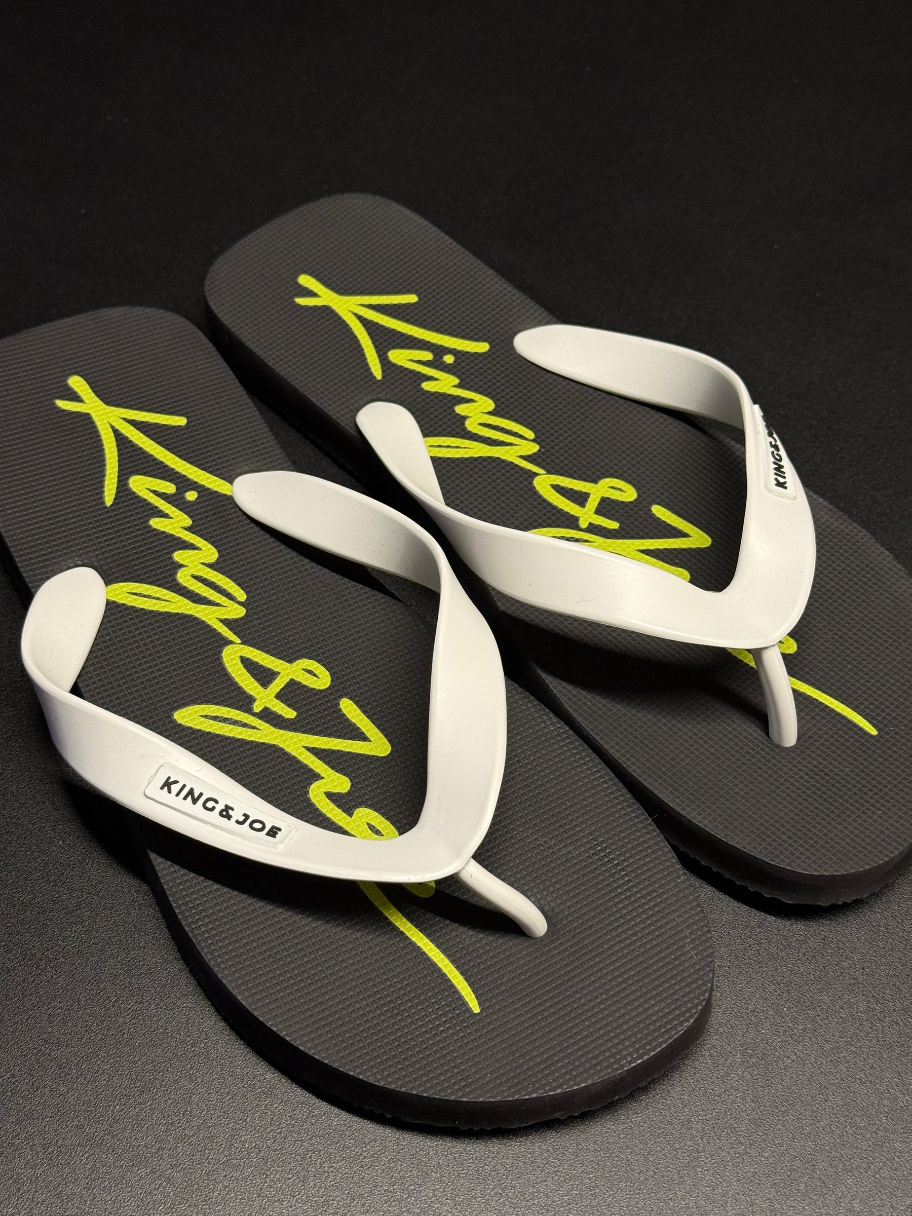 CHINELO MASC KING MANUSCRITO PRETO