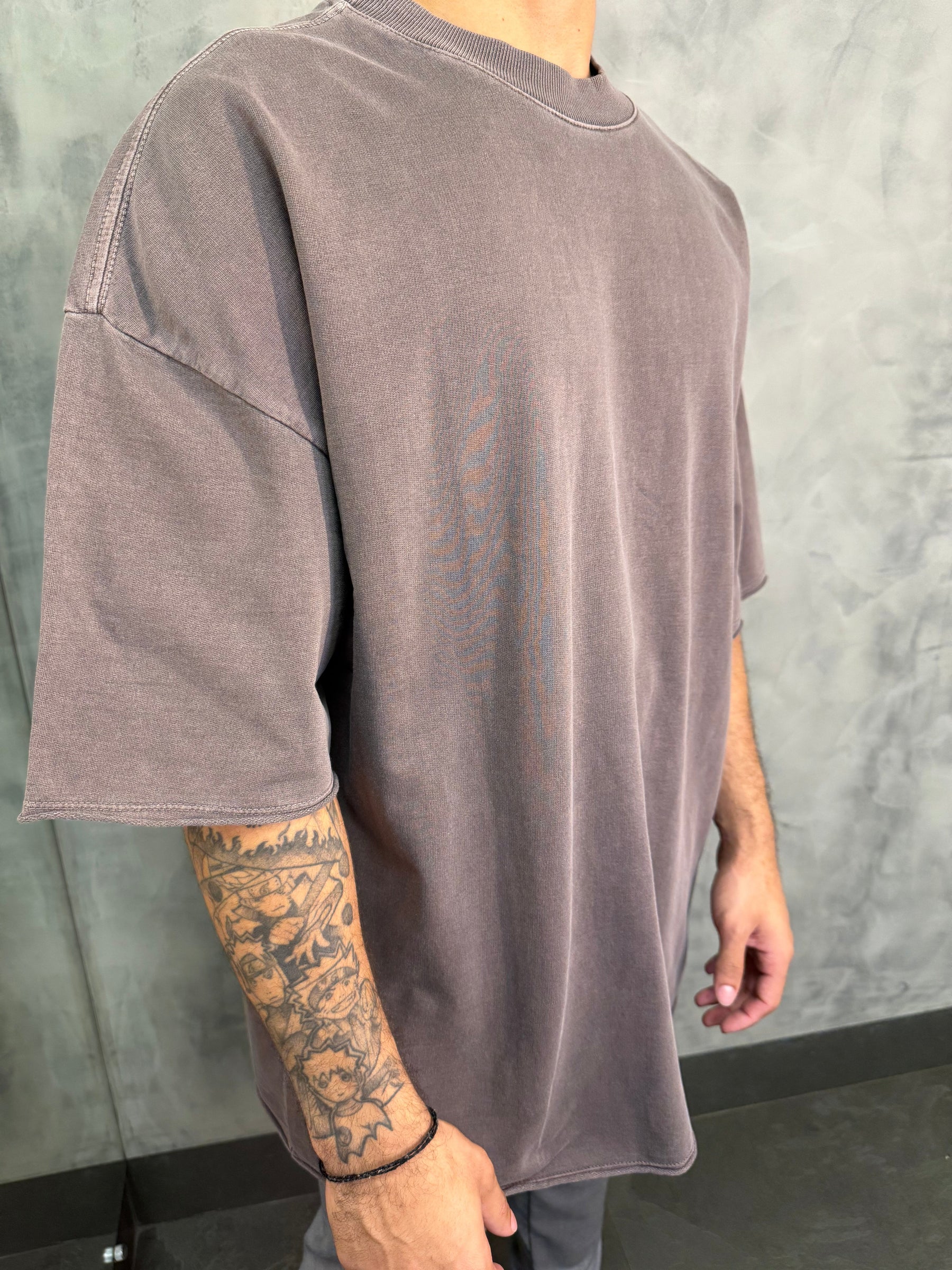 T-SHIRT BOX OVERSIZED MINIMAL EASY BOOQ