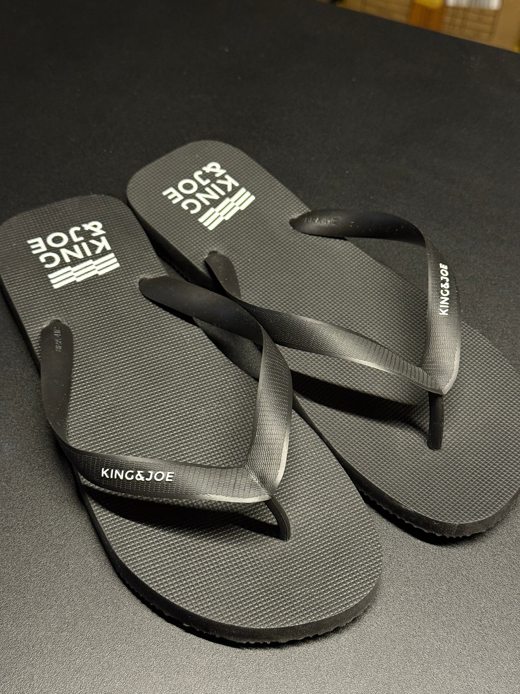 CHINELO MASC BÁSICO BANDEIRA KINGEJOE PRETO