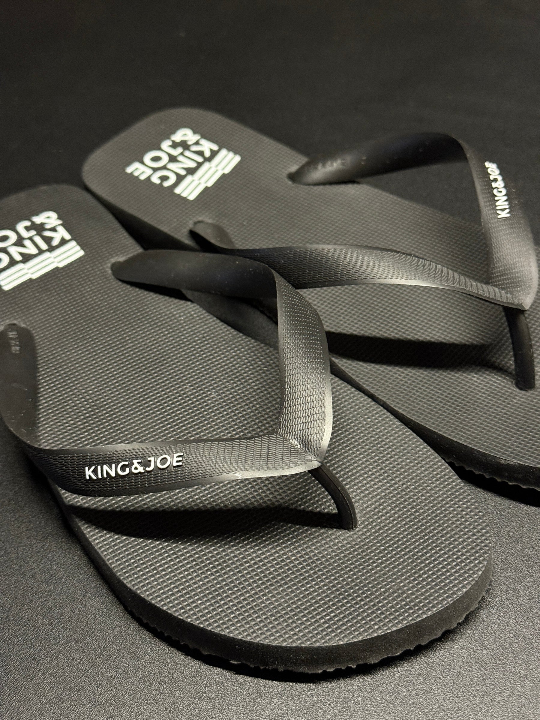 CHINELO MASC BÁSICO BANDEIRA KINGEJOE PRETO