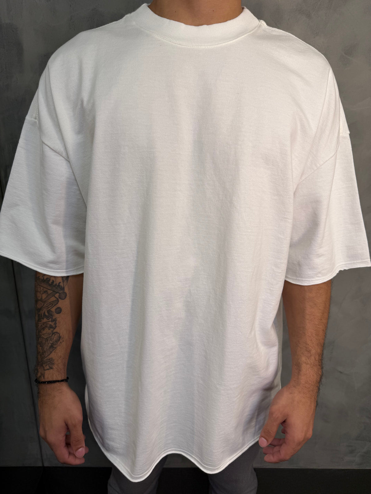 T-SHIRT BOX OVERSIZED MINIMAL EASY BOOQ