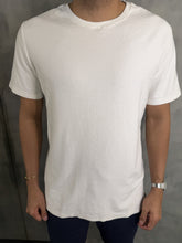 T-SHIRT LIFE IS YOURS BOOQ